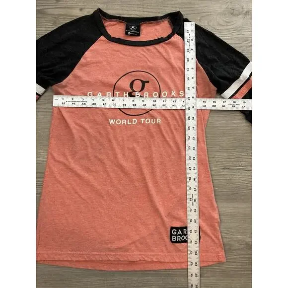 Garth Brooks World Tour Baseball Style Tshirt Women’s Size M - Picture 2 of 6